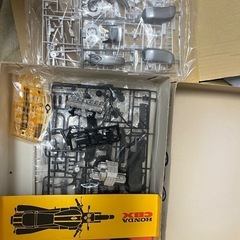 HONDA CBX 1000 6気筒24バルブエンジン　プラモデルの画像