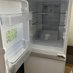 SHARP冷凍冷蔵庫（2017年製）の画像