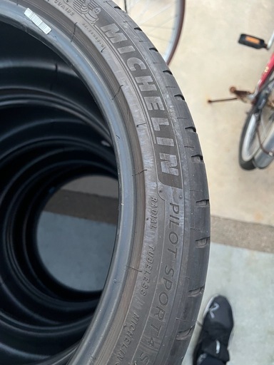 225/40R18 4本セット　ミシュランパイロットスポーツ4
