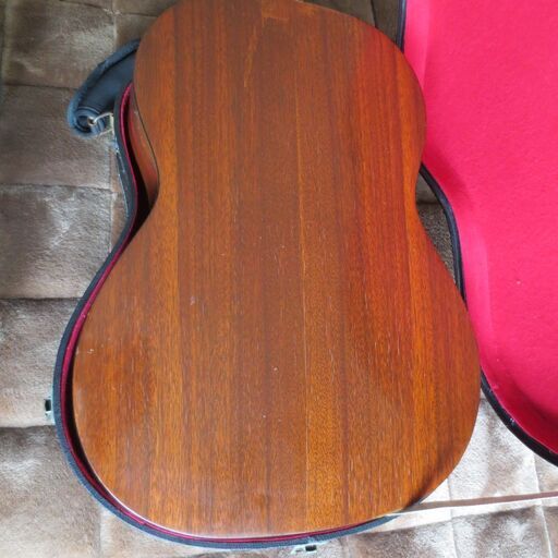 1960年代の弦高が低めで弾きやすい鈴木バイオリン35Rギター