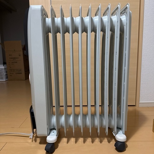 19日午前中のみ デロンギ オイルヒーター 購入 H771015EFSN-BK