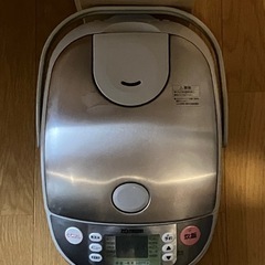 炊飯器の画像