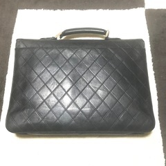 正規品 ヴィンテージ シャネル ラムスキンマトラッセ ブリーフケース ブラックの画像