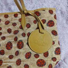 Vivienne Westwood  てんとう虫トート&ポーチの画像