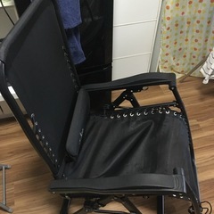 折り畳み椅子の画像