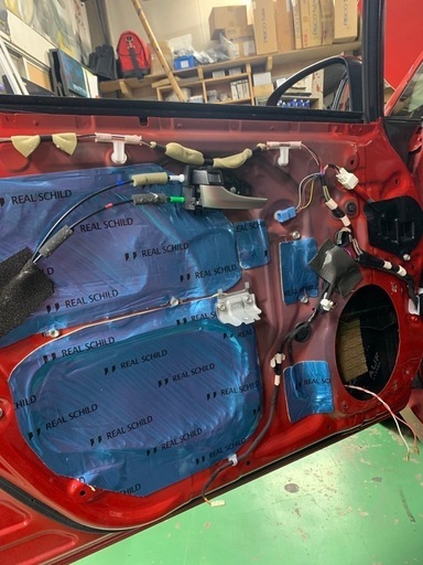 カーオーディオデットニング施工承ります！