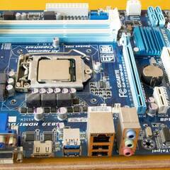 完動品 GIGABYTE GA-Z77M-D3H REV1.0 ...