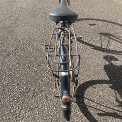 黒い自転車の画像