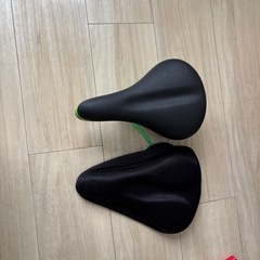 スピンバイクFITBOXLITE純正サドルカバーケイデンス、スピードセンサー、マット付きの画像