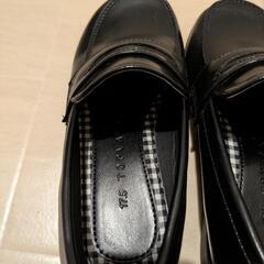 子供用ローファーの画像