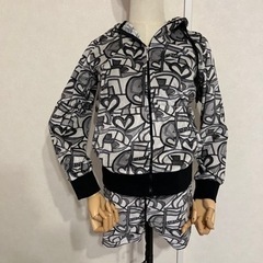 お値下げ土曜･日曜･お値下げ￥600レディースパーカー･パンツ･セットアップの画像