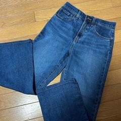 決まりました★引越しの為★ほぼ新品です  UNIQLOジーンズ