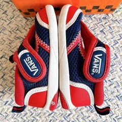 最終値下げ！Vans スニーカー　サンダル　メッシュの画像