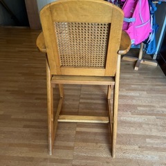 子供用椅子の画像