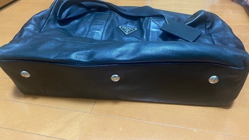 プラダ　レザー　ボストンバッグ