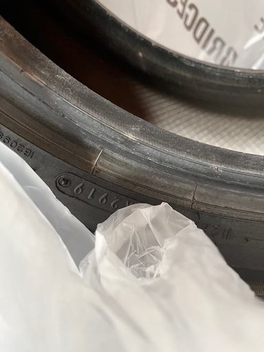 バリ山スタッドレスタイヤ175/70R14　4本