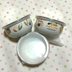 ハンプトンビレッジ ホーロー容器3点セット