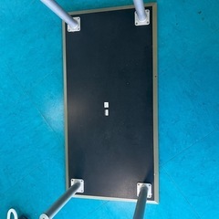 低めの机の画像