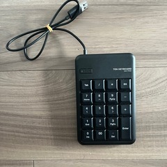 【ワンコイン】テンキー　ELECOMの画像