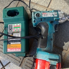 マキタ　インパクトドライバーの画像