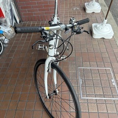 GIANT ESCAPE　R3　軽量アルミフレーム　3×8speed　ホワイトの画像