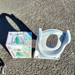 値下げ！ベビー用品まとめて　アップリカ ベビーカー＆トイレ補助便座＆未使用おまる＆哺乳瓶類　Aprica カルーンエアー AB　 定価32000円程度の画像
