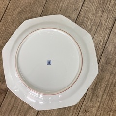 たちきち　赤絵　お皿いかがでしょうか？の画像