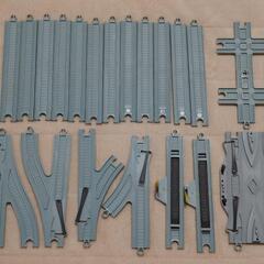 【画像３枚】ダイソー プチ電車 レールセット