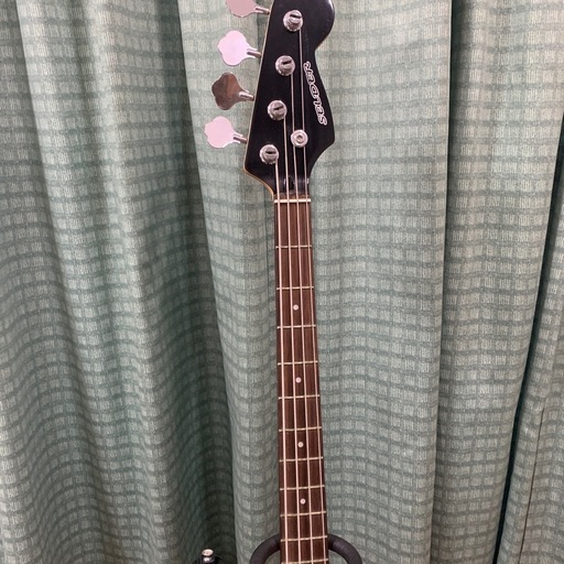 エレキベース