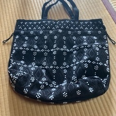 黒バッグ1