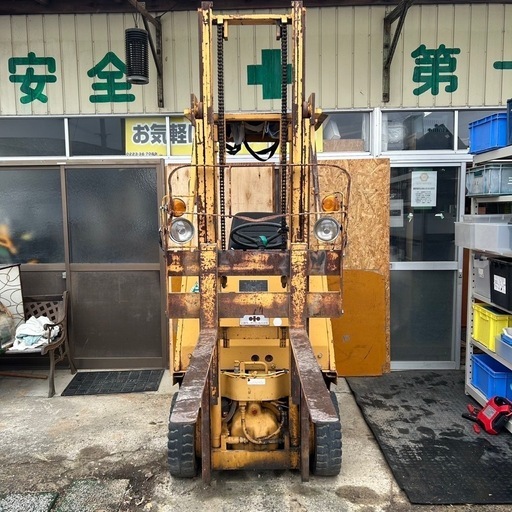 M0117701K 小松 フォークリフト KOMATU コマツ 1tクラス 型式FG09-2 マニュアル車 引き取り限定 現状品 中古