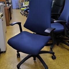 ●ITOKI イトーキ エフクロス　オフィスチェア　可動肘付 ネ...