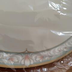 NORITAKE　お皿の画像