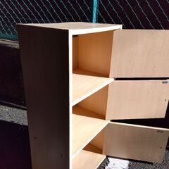 三段カラーボックスの画像