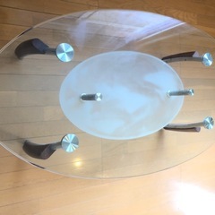 ガラス　テーブル　長円形(長120cmx幅64cmx高44cm)の画像