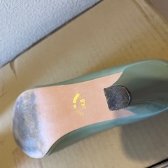 ミントグリーン　パンプスの画像