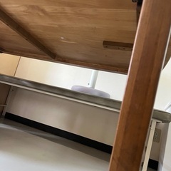 ダイニングテーブルの画像