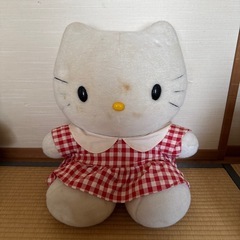 ハローキティの人形 2体の画像