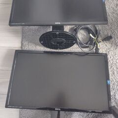 [受渡予定者決まりました]24インチディスプレイ2枚