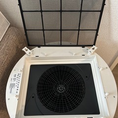 IKEA 空気清浄機テーブルの画像