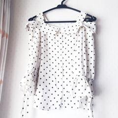 女性のみの引き渡し👩可愛い春物ブラウスとキュロットスカートセットで売ります‼️の画像