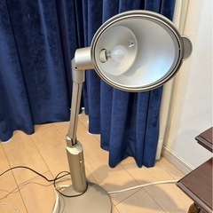 カーテンの画像