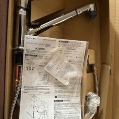 早い者勝ち サンエイ  シングルレバー混合栓 シャワー付きの画像