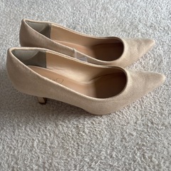 未使用　パンプス　ベージュ　24.0の画像