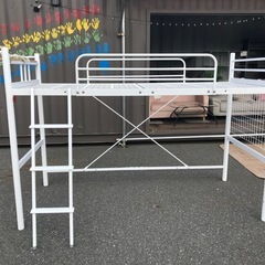 ロフトベッド（棚、コンセント付き）