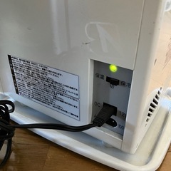 自動車に入れてました30x20x25 保冷　保温庫の画像