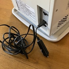 自動車に入れてました30x20x25 保冷　保温庫の画像