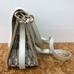 【A306】2WAYショルダーバッグ FURLA ホワイト/ジャガードの画像