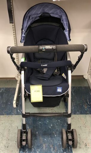 コンビ ベビーカー ネムリエ オート４キャス COMBI
