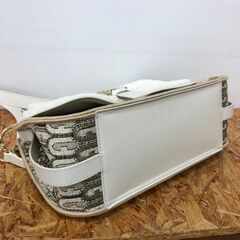 【A306】2WAYショルダーバッグ FURLA ホワイト/ジャガードの画像